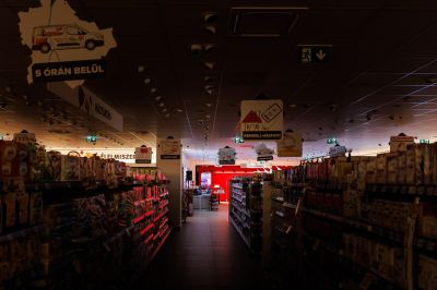 Zárva lesznek a Rossmann üzletek Szenteste