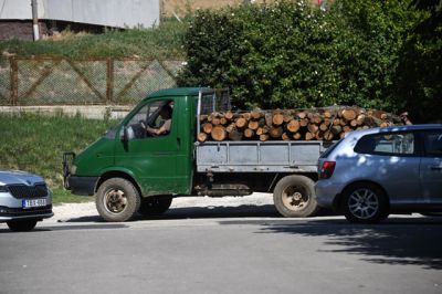  A kormány két év után eltörölte a tűzifa kivitelét tiltó rendeletet  