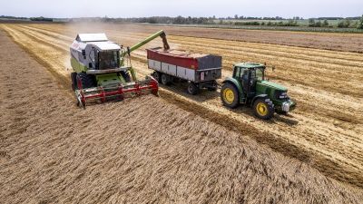 Dömötör Csaba: Az Európai Bizottság a Tisza Párt asszisztálásával csökkentené az agrártámogatásokat