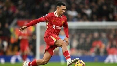 Alexander-Arnold hosszabbíthat a Liverpoollal