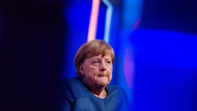 Merkel: A belső határellenőrzések nem oldják meg az illegális migráció problémáját