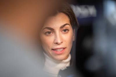 Szentkirályi Alexandra szerint egy törvénytelen budapesti csődköltségvetést tervez elfogadni a testület