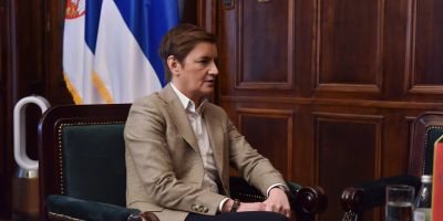 Brnabić: Politikailag végzetes lenne Vučić lemondása, habár emberileg megértem