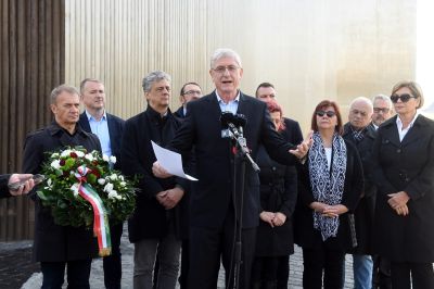 Gyurcsány Ferenc tarolt a DK elnökjelölésén, aligha váltják le