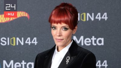 Lily Allen arról beszélt, hogy abbahagyta az evést, és túl sok időt tölt a saját fejében