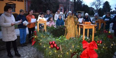 Advent Pacsér központjában