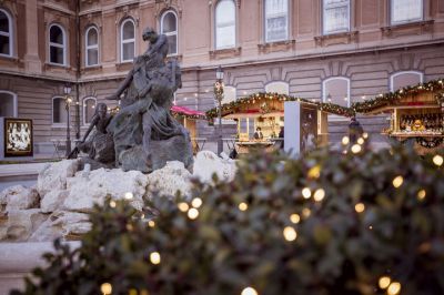 Adventi iparművészeti vásárt rendeznek a budai Várban