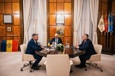 Orbán Viktor Bukarestben: a magyaroknak is az volt az érdeke, hogy Románia Schengen része legyen