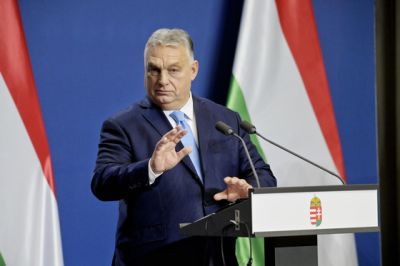  Orbán szerint tüdőn lőné a magyar gazdaságot, ha a GDP öt százalékára kellene emelni a NATO-kiadásokat  