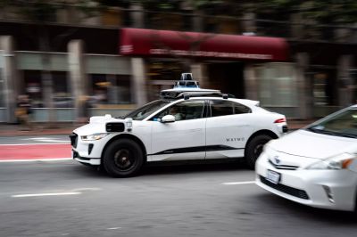 Összemérhetetlenül biztonságosabb a Waymo robotaxija, mint a hétköznapi sofőrök