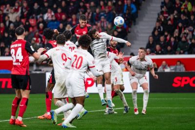 Bundesliga: Hengerelt a címvédő Leverkusen