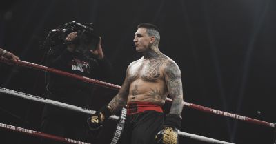 Hatalmas összecsapás a Hell Boxing Kings döntőjében: Kunkli Tivadar és Boráros Gábor mérkőzése technikai K.O.-val ért véget 