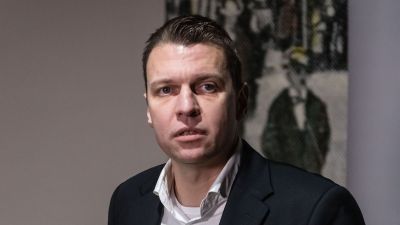 Menczer: Magyar Péter veszélybe sodorná Magyarországot. Meg kell állítani!