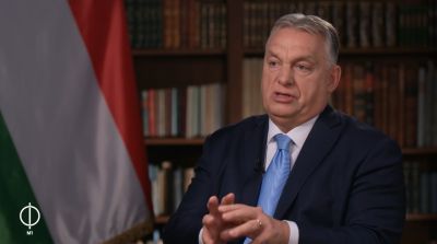 Orbán a közbeszéd sajnálatos állapotáról, a keresztény politikusokkal kapcsolatos felesleges illúziókról és a jobboldal szívgödréről beszélt a közmédiában