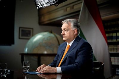 Orbán Viktor évértékelője: Karnyújtásnyira vagyunk a békétől (VIDEÓ) (ÉLŐ!)