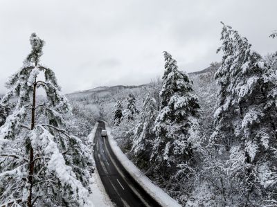 Ilyen hóhelyzetre számíthatunk december 23-án, jelentős mennyiség érkezik