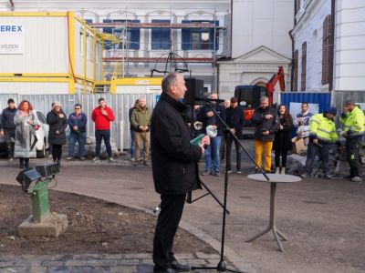 Udvardy György köszönetet mondott a veszprémi várnegyed megújításán dolgozó munkatársaknak