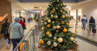 Van még tülekedés a karácsonyi zárás előtt? Az idén utoljára nyithatnak ki december 24-én is a boltok