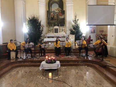 Adventi áhitat. Fény Gyermekei koncert a templomban – VIDEÓ