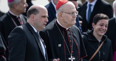 Erdő Péter bíboros karácsonyi üzenete: „Személyesen tudunk kommunikálni Istennel, és neki hatása van az emberiség sorsára”