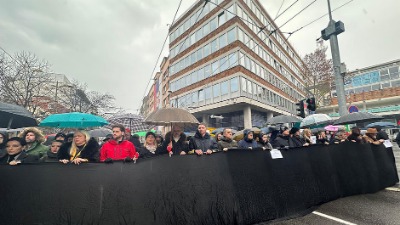 Egyre nehezebb a haladó rendszer helyzete: A köztévé szakszervezete is támogatja a tiltakozó egyetemistákat és középiskolásokat!