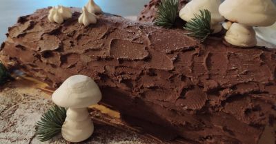 Bûche de Noël, vagyis a fatörzs legendája, mely fényt, békességet és boldogságot hoz