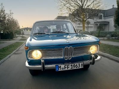 Egy igazi klasszikus a BMW karácsonyi főszereplője