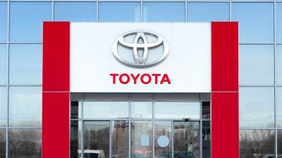 Fontos dolgot közölt a Toyota: erről minden autótulajdonosnak tudnia kell, sok kocsiról van szó