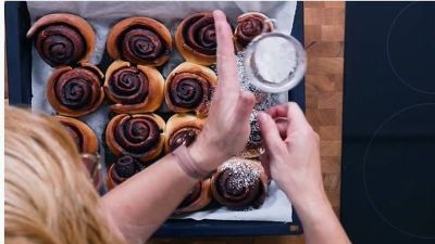 Kiderült a titok: így készül a tökéletes, pihe-puha és szaftos kakaós csiga – videó