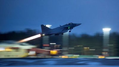 Svédország korszerűsíti a Gripen vadászrepülőgépeket