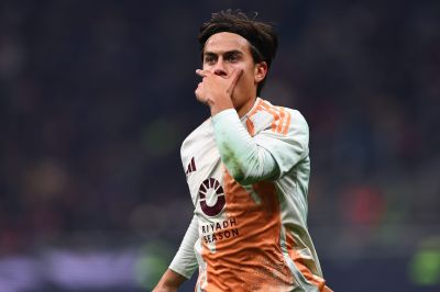 Dybala káprázatos góljával pontot rabolt Milánóból a Roma