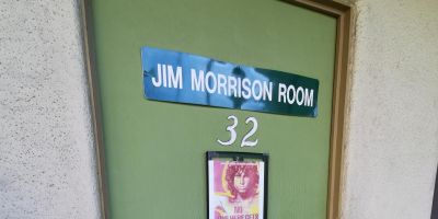 Kiégett a Doors lemezborítójáról világszerte ismert Los Angeles-i Morrison Hotel