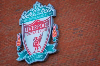 Premier League: 2.50-es emelt oddsot zöldíthet a Liverpool