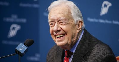 Az elhunyt Jimmy Carter portréja