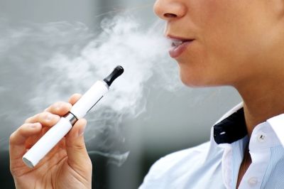 Belgium január elsejétől betiltja az eldobható elektronikus cigaretták értékesítését