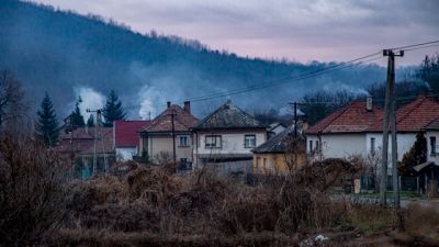  Céges ajándékok helyett valós segítség: energiahatékonyság a karácsonyfa alá  