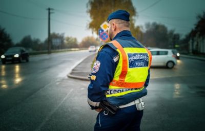 Ittas sofőröket és engedély nélküli vezetőket fogtak a rendőrök Tolna vármegyében