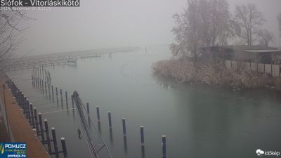 Megjelent a jég a Balaton vizén