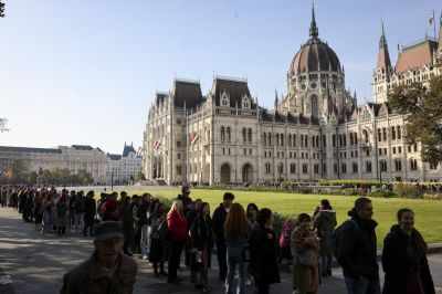 Évek múlva újíthatják fel az Országházat, most csak előkészületekről döntöttek