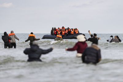 A brit kormány eljárásrendi szigorításokat tervez a szervezett bűnözői csoportok tagjai ellen