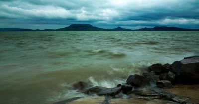 Rendkívüli hőmérsékleti kontraszt alakult ki a Balatonnál