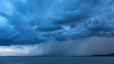 Szokatlan időjárási jelenség alakult ki a Balatonnál - Itt van rá a magyarázat