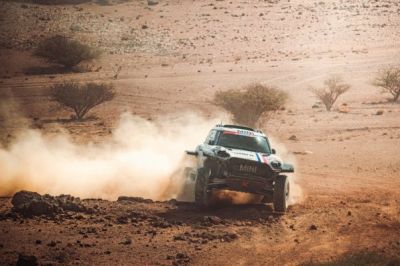 Dakar: A Minié az első szakasz, máris taktikáztak a nagyok