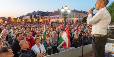 Előrehozott választás aligha lesz, de a Fidesz helyett újra Magyar Péter határozza meg a közbeszédet