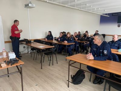 Iskolaőröknek tartottak képzést Szekszárdon