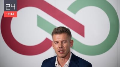 Magyar Péter: Esik szét az ország, háború van, mélyponton a forint, elvesztettünk 416 milliárd uniós forrást. És akkor Orbán elmegy Indiába?