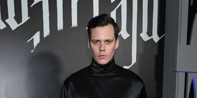 6 óra alatt varázsolták Bill Skarsgårdot ijesztő vámpírrá a Nosferatu forgatásai alatt