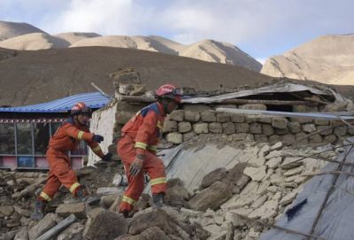  Legalább 126 halálos áldozata van a tibeti földrengésnek  