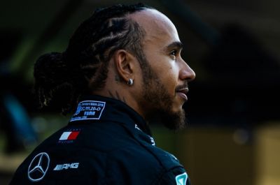  Lewis Hamilton 40 éves lett, és tényleg új életet kezd  