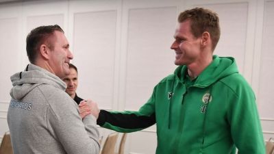 Robbie Keane bocsánatot kért, amikor ma megérkezett az FTC edzőtáborába + videó